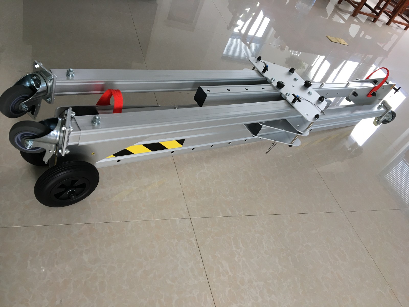 Portable gantry crane