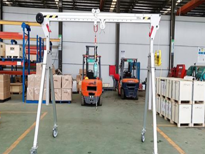  Foldable aluminum gantry crane